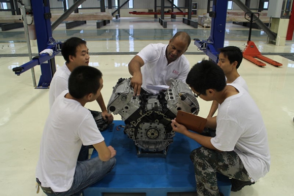 2015 GT Show改裝盛宴 CRC攜豪華改裝車參展與技術(shù)交流